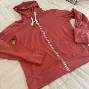 Vuori Halo performance hoodie, size M